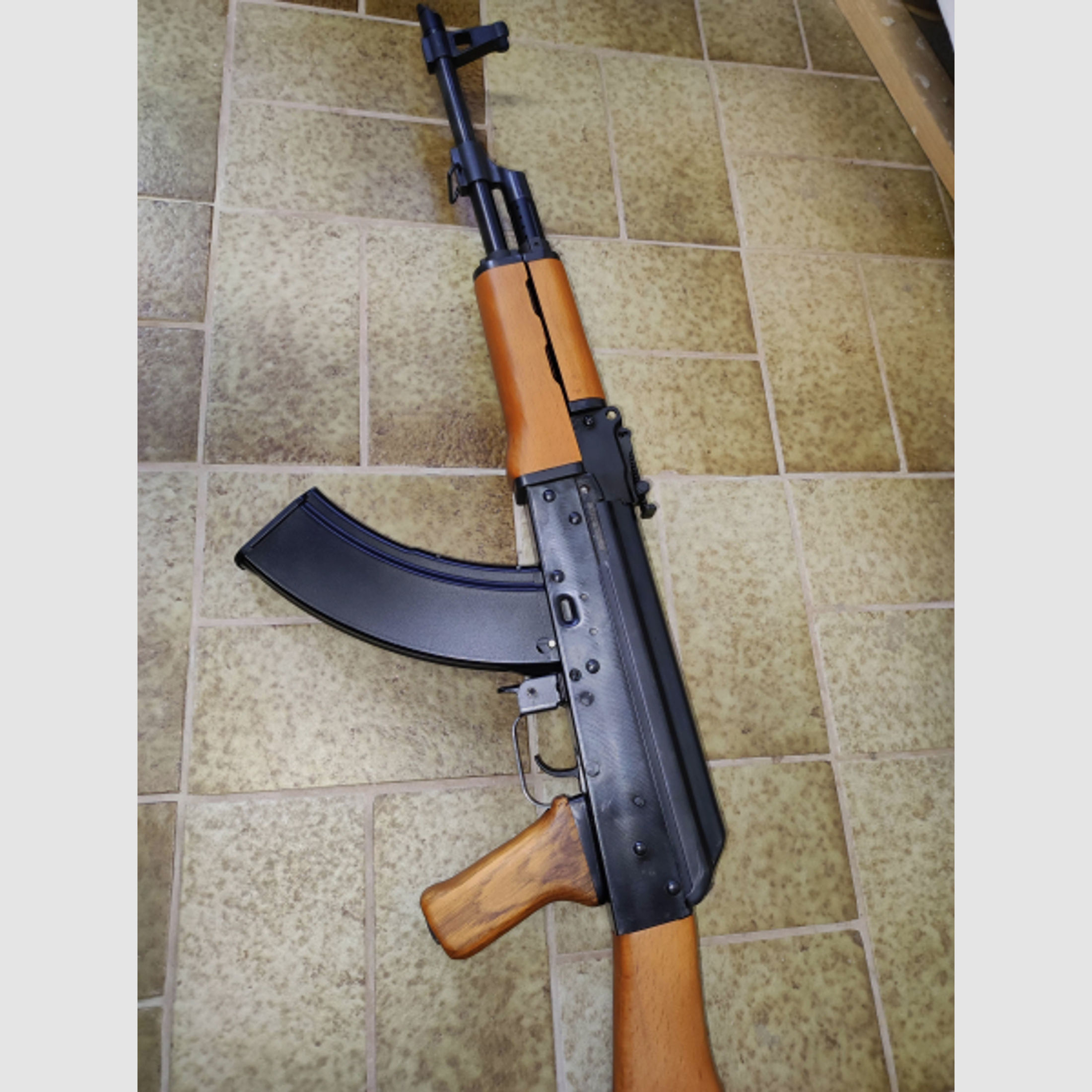 Kalaschnikov AK-47 *Vollstahl* - 4,5mm BB
