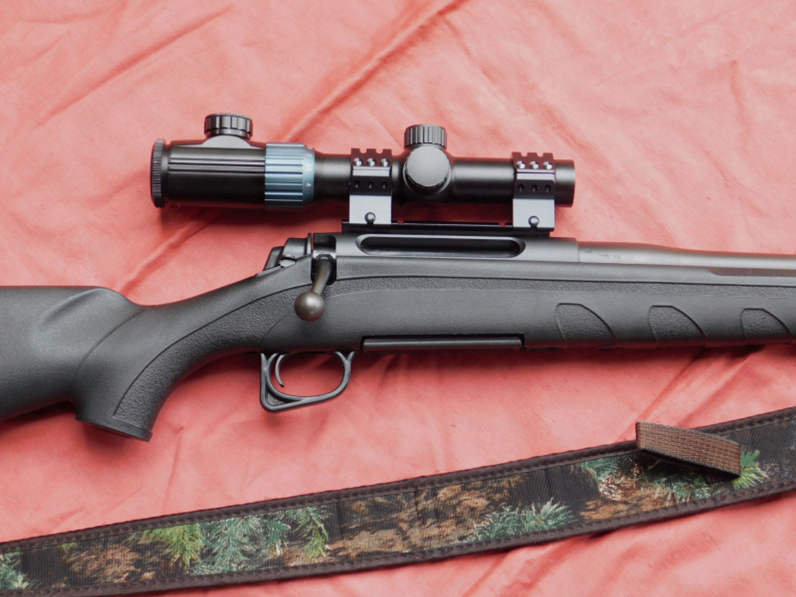 Drückjagd: Remington Modell 770 Kal. 30-06, mit Montage und ZF, Einsteckmagazin