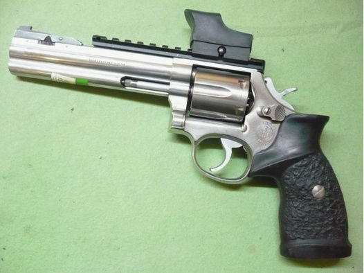 1 Revolver Smith & Wesson Mod. 686-3, Kal. .357Mag
