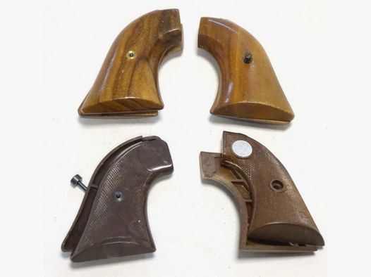 alte Griffschalen Holz Plastik f. Revolver ****
