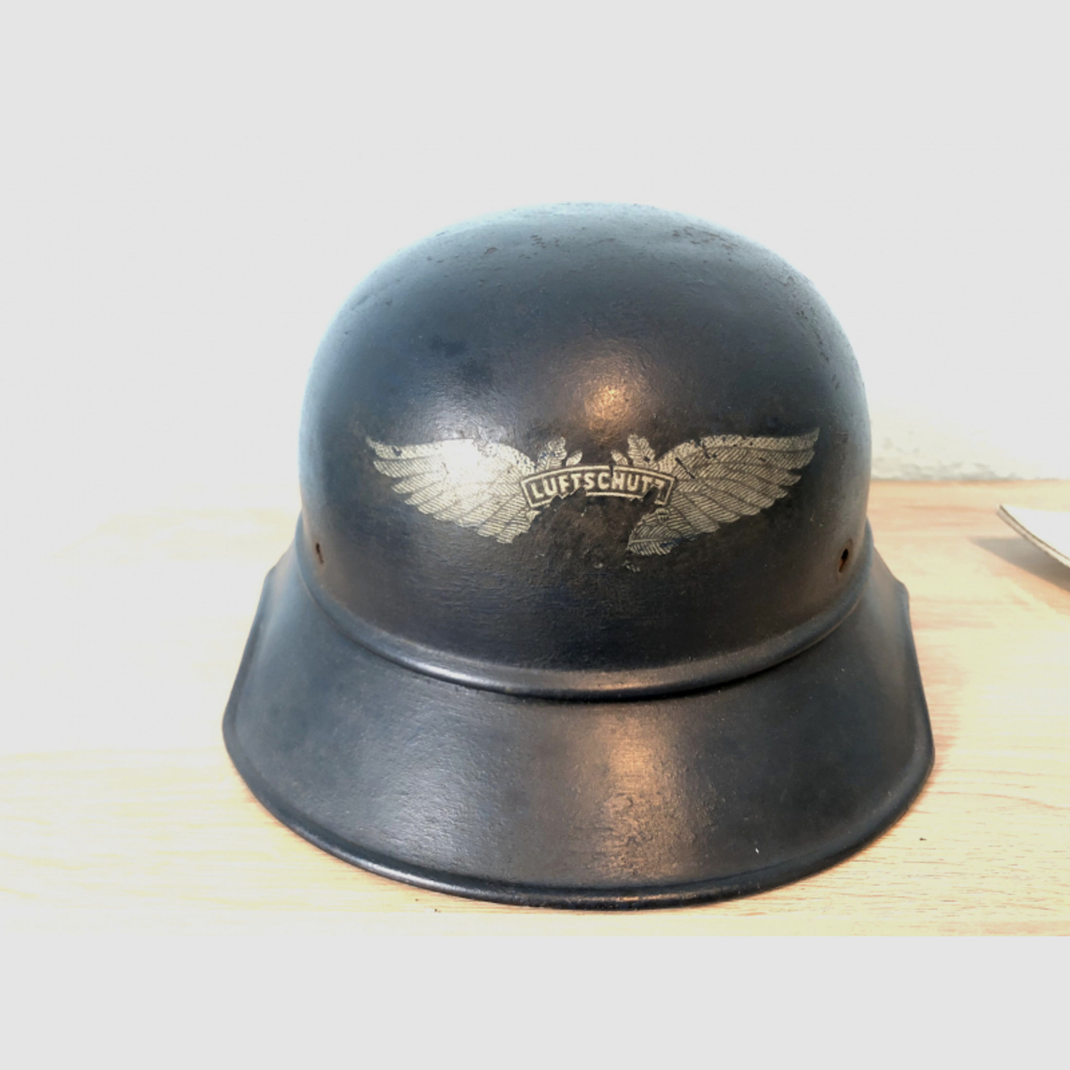 Original Luftschutz ,Stahlhelm , WW2