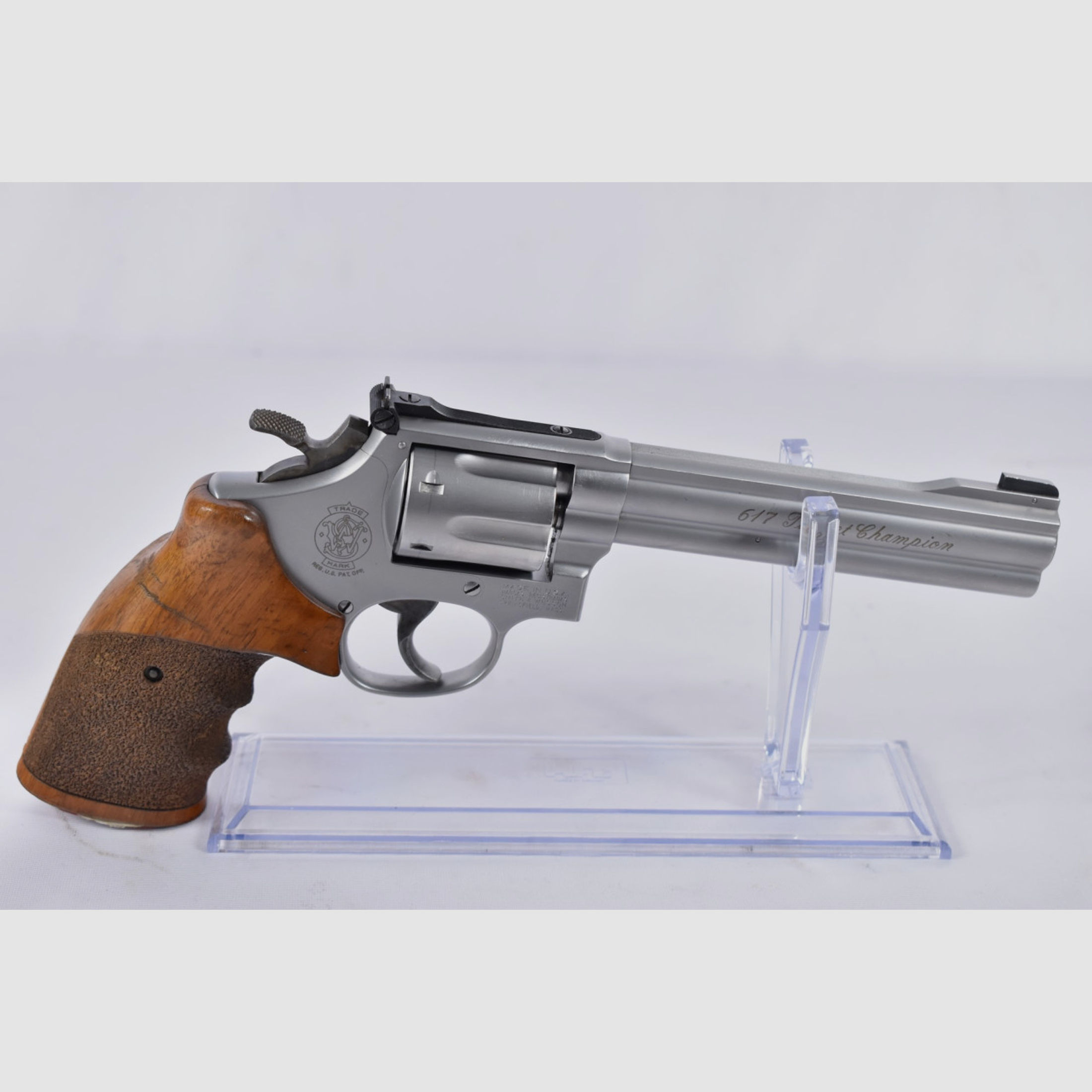 Smith & Wesson Target Champion 617-1 .22lr Revolver