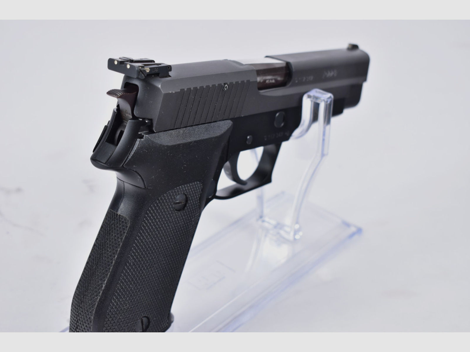 Sig Sauer P220-1 .45Auto Pistole
