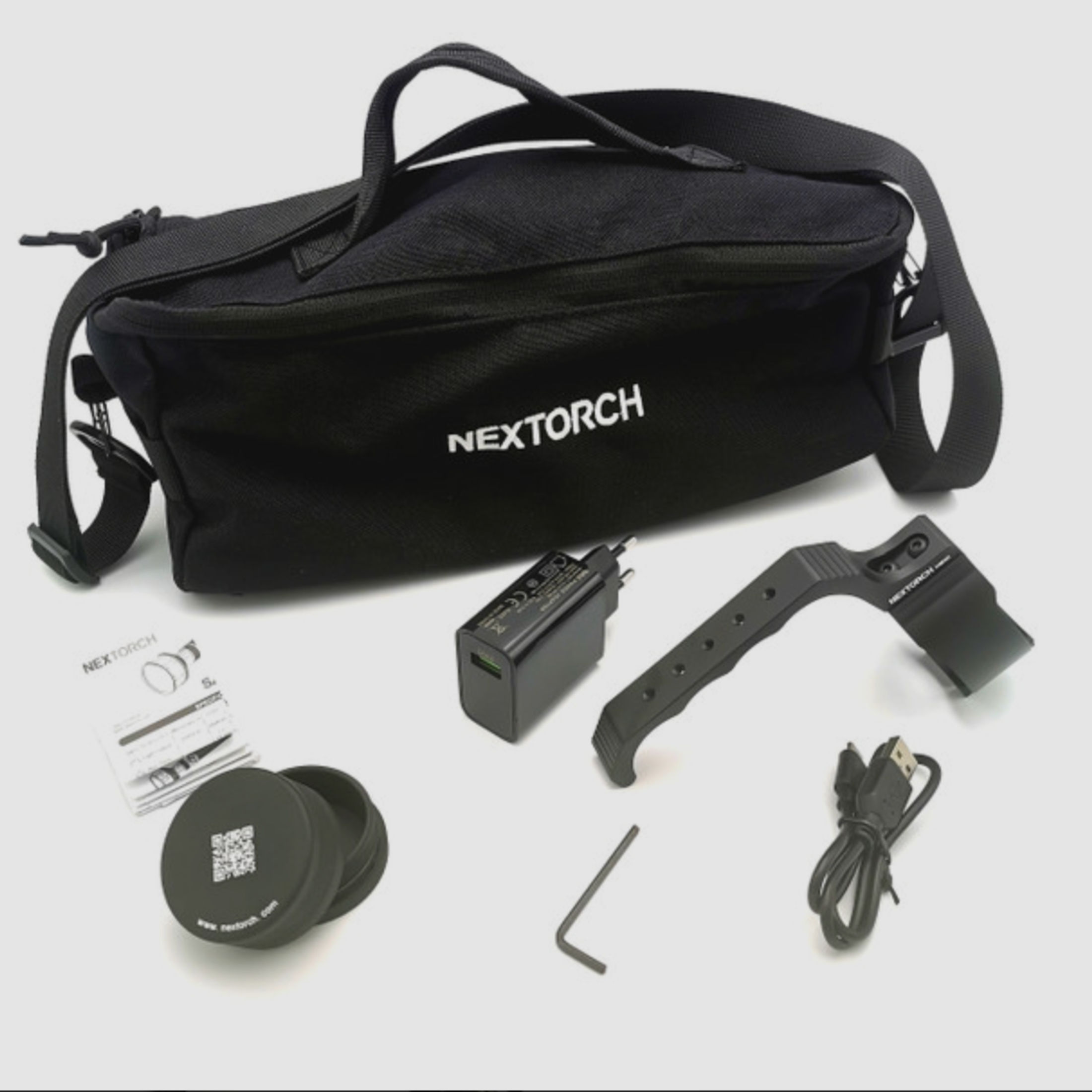 Nextorch Saint Torch 31 Professioneller Suchscheinwerfer mit Hochleistungsakku