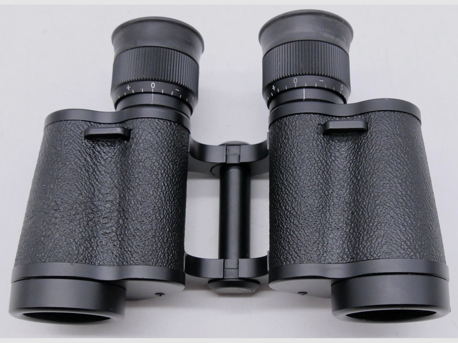 Fernglas Docter Optic DELTRENTIS 8x30 super Zustand Siehe Bilder H333