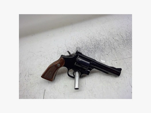 Revolver Smith&Wesson 15-6 Kal.38Spec.