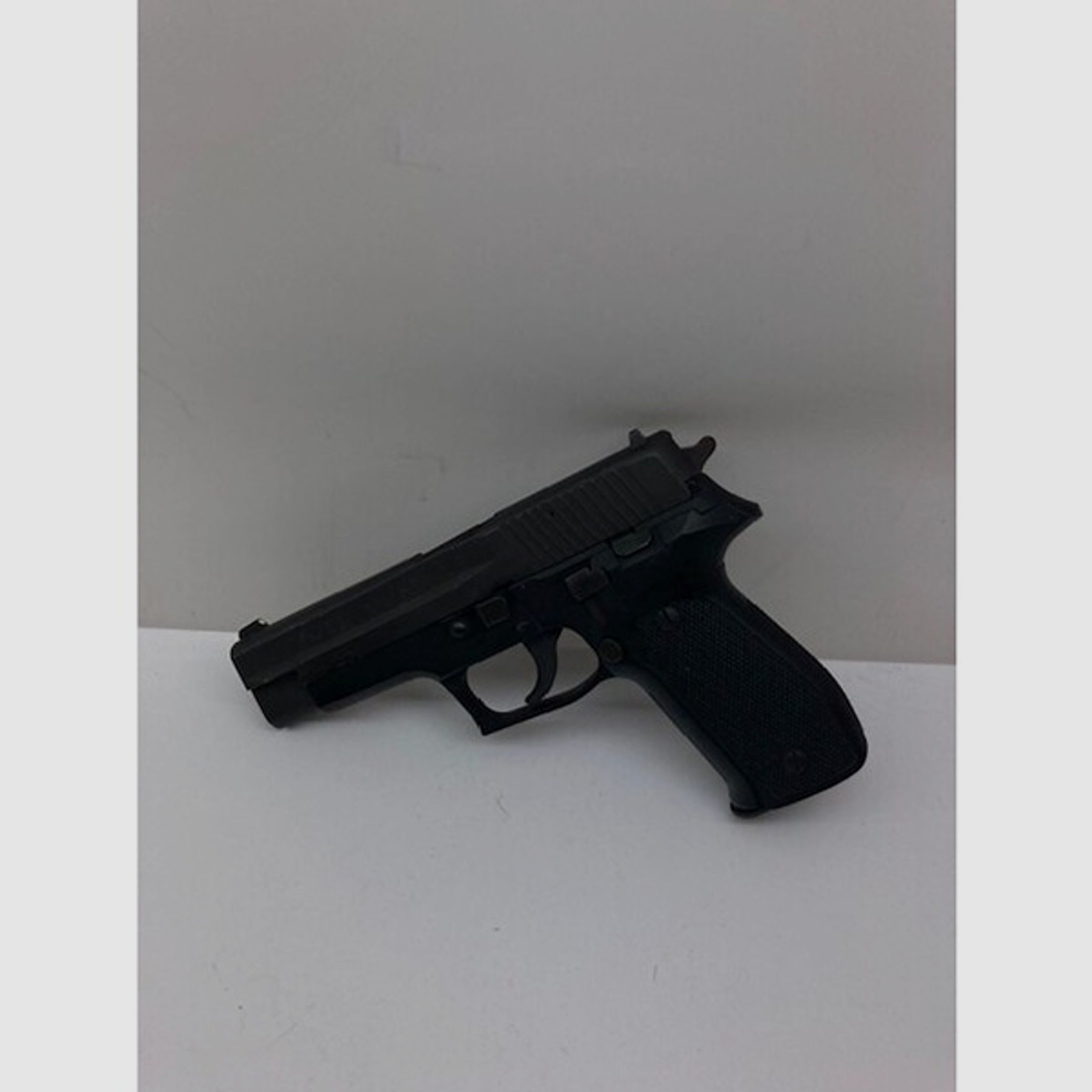 Pistole SIG Sauer P226 im Kaliber 9mm Luger gebraucht