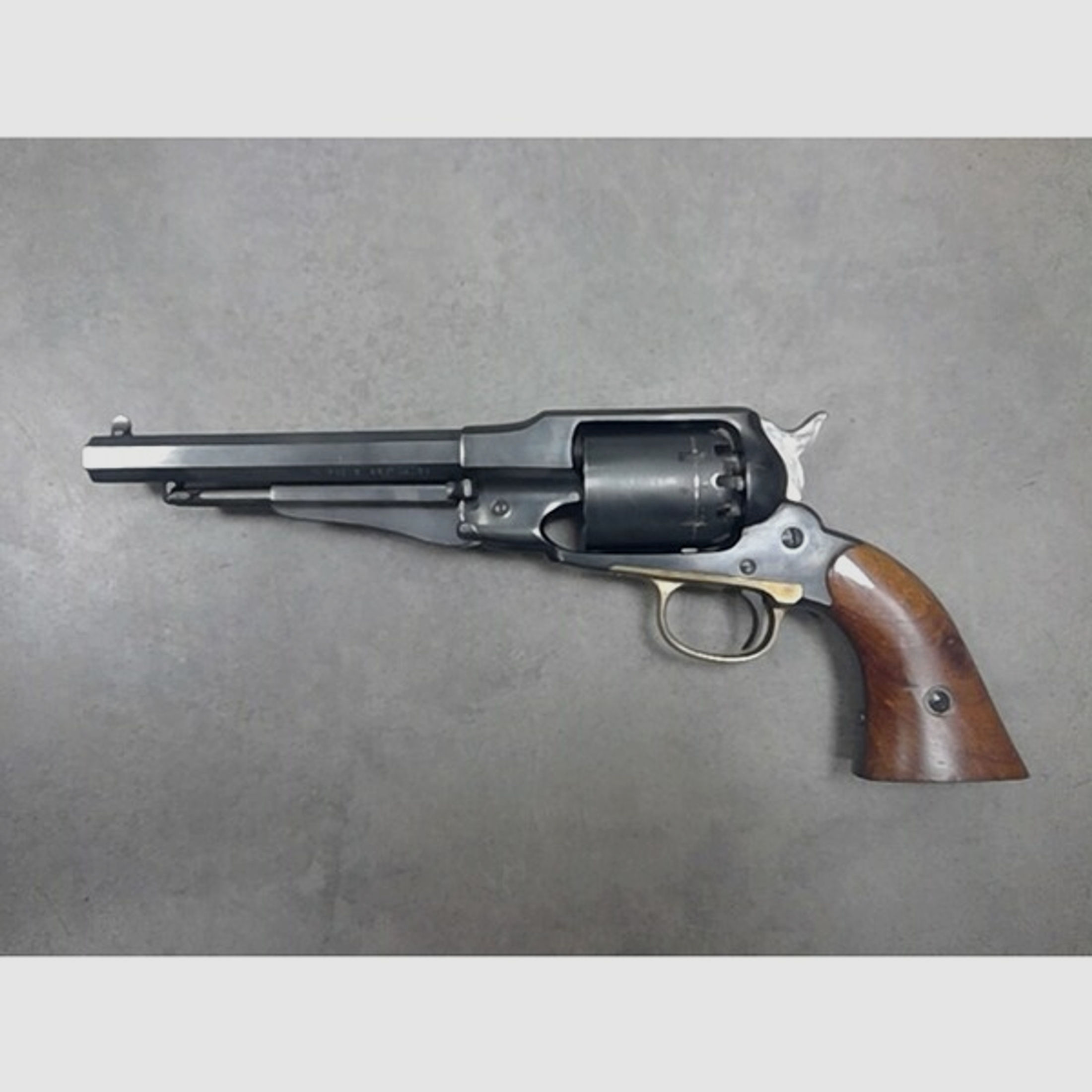 Vorderlader-Revolver Uberti Mod.1858 New Belt Kal.36 gebraucht
