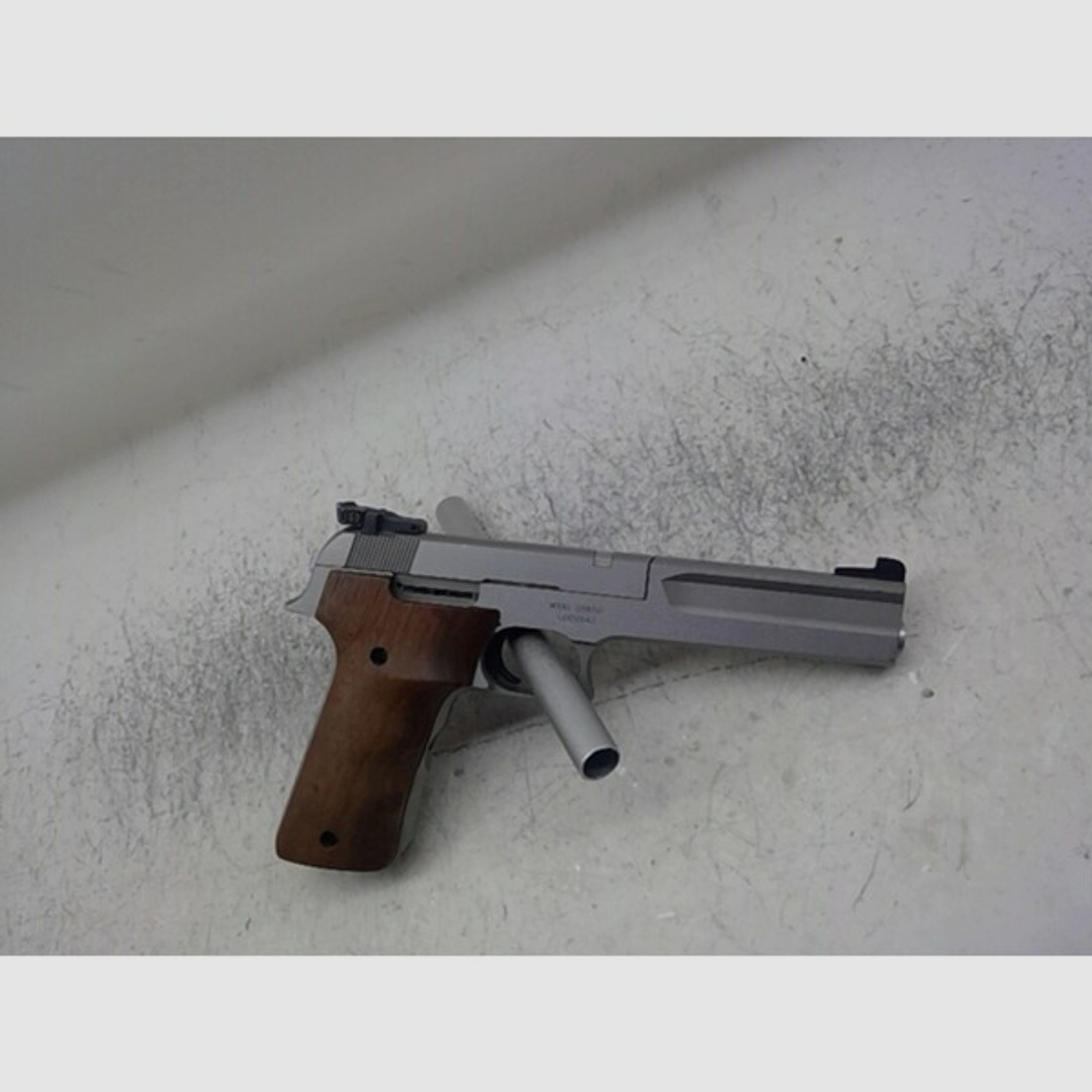 Pistole Smith & Wesson Mod. 2206 TGT im Kaliber 22lr gebraucht