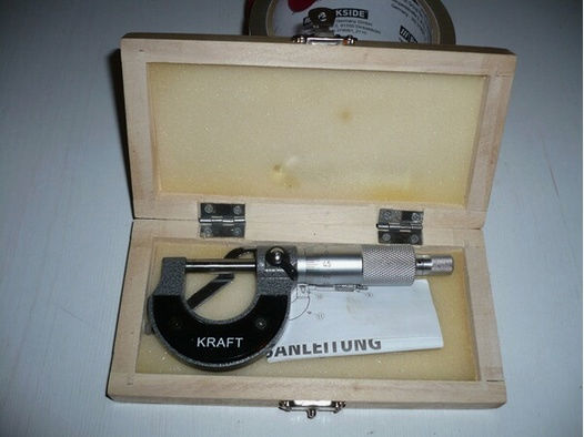 Micrometer in Holzbox