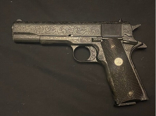 Gravierte Colt 1911