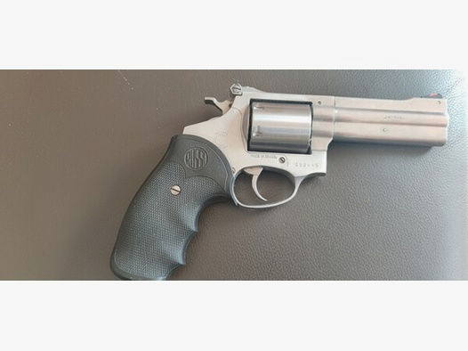 Revolver Rossi 357 Magnum 4 Zoll poliert Top Zustand neuwertig