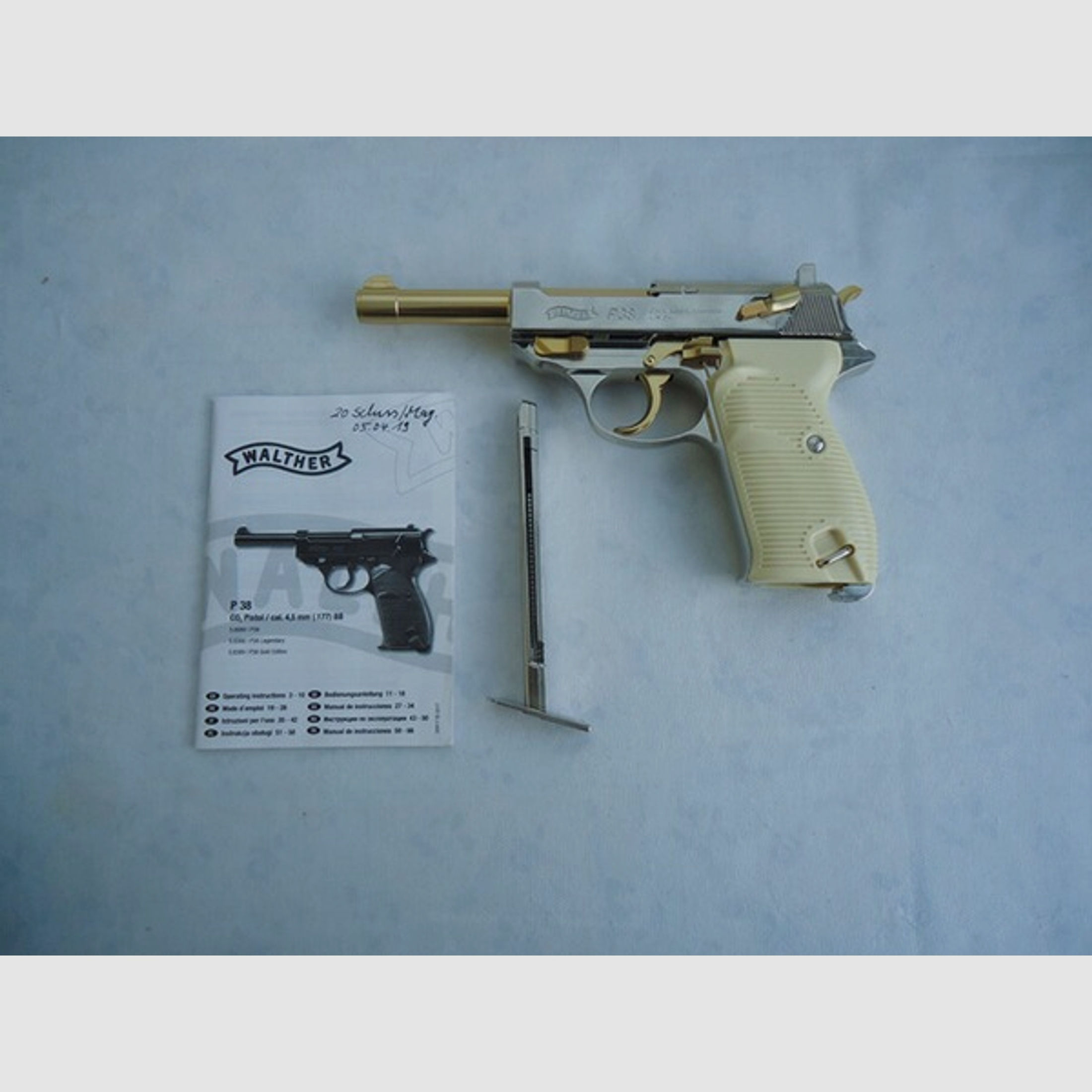 CO2-Pistole Walther P38 Gold Edition  4,5mm/Gold -Finish/Griffschalen im Elfenbein-Look/zerlegbar