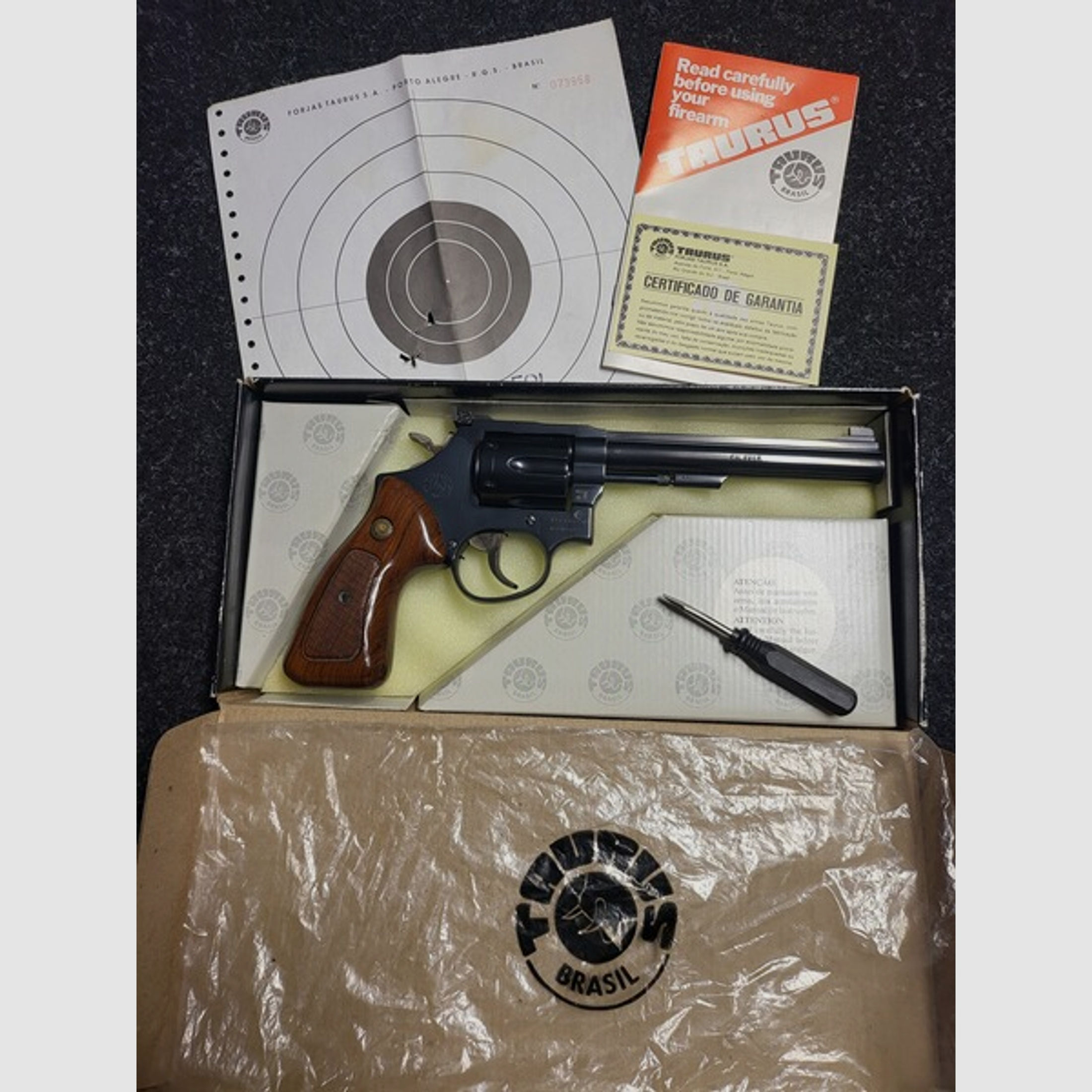 Massiver und ultrarobuster KK-Revolver Taurus 96 mit allen Papieren im Topzustand