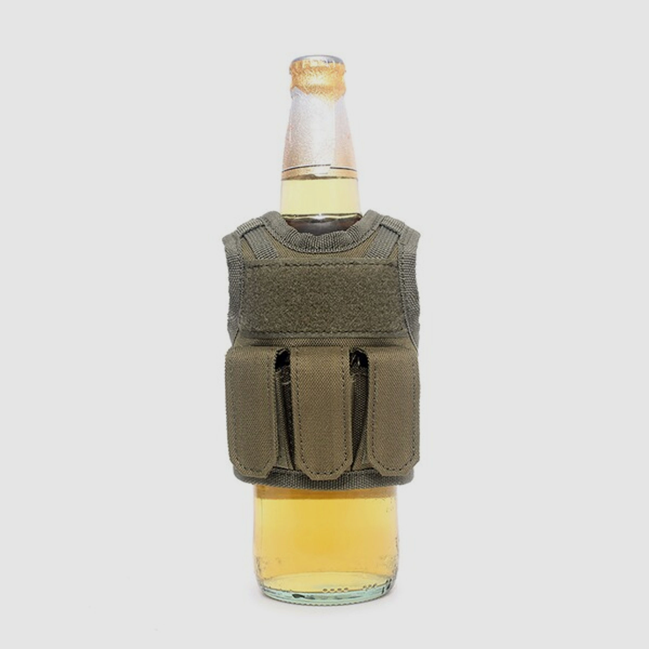 Mini Tactical Schutzweste mit Fronttaschen für Bierflasche / Wein / Thermosflasche - Oliv