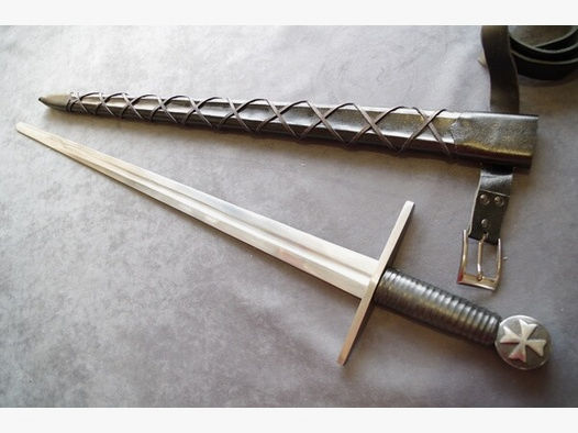 Mittelalterliches Schwert , Einhänder mit Kreuz Templer Schwert mit toller Scheide Gürtel Schaukampf
