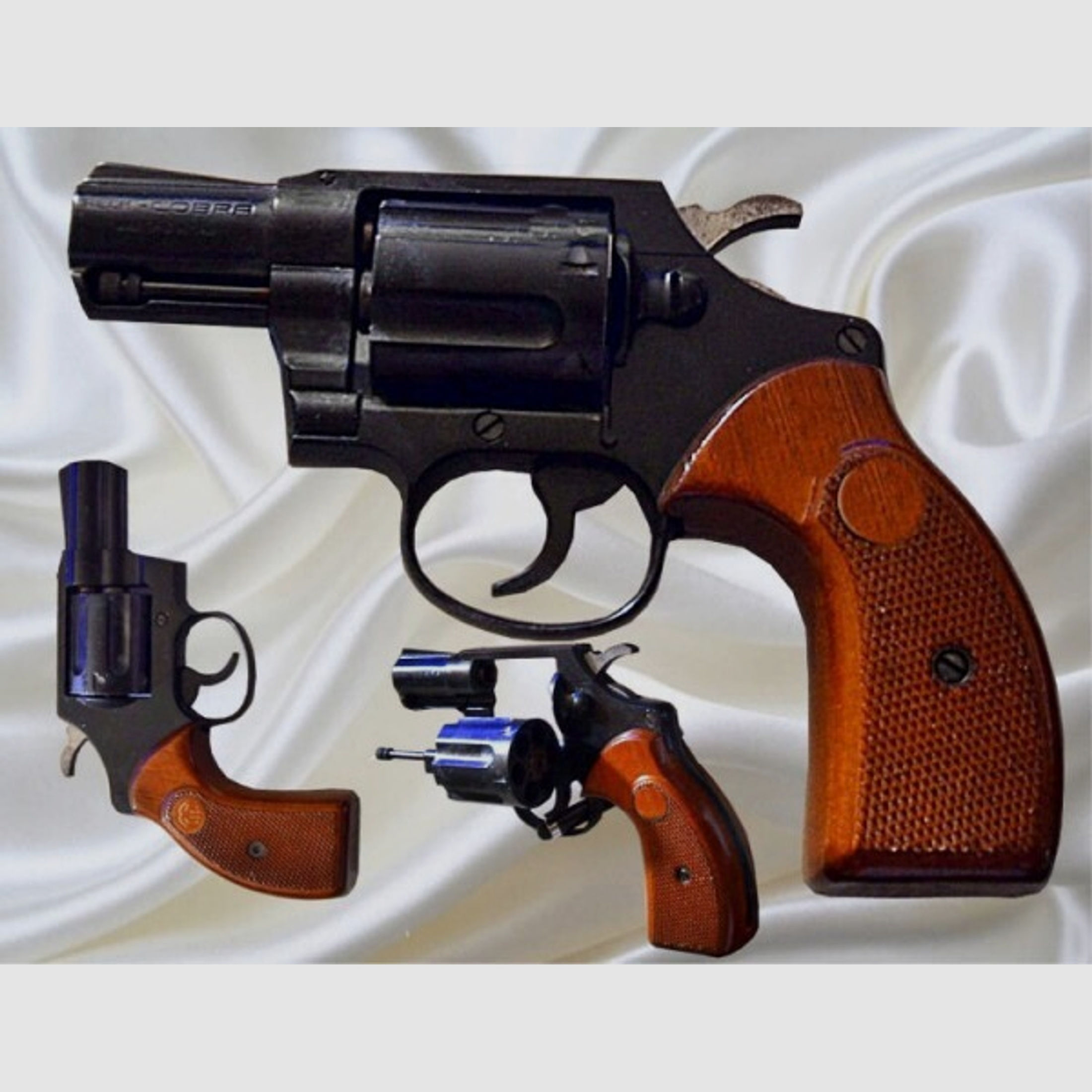==&gt; Reck Cobra Revolver Kal .380 / 9mm (echte Holzgriffschalen) wie neu