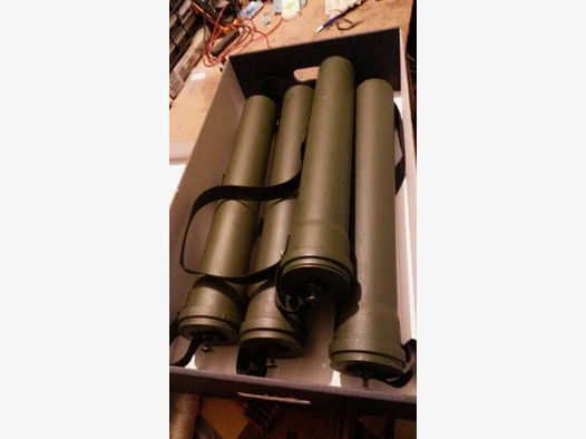 Rohrköcher aus Kunststoff für 18" Pfeile, mit NATO-Oliv Kunstharzlack