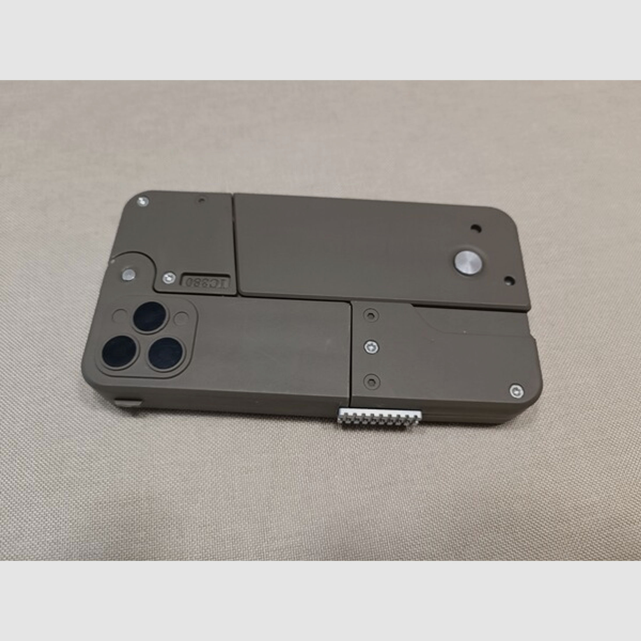 Smartphone Gun 2- schüssiger Agenten Derringer 9mm - freies Modell
