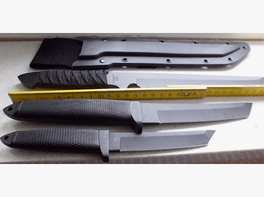 Für Sammler, 3 originale TANTO Messer 1 mit Scheide Samurai Messer Fahrtenmesser