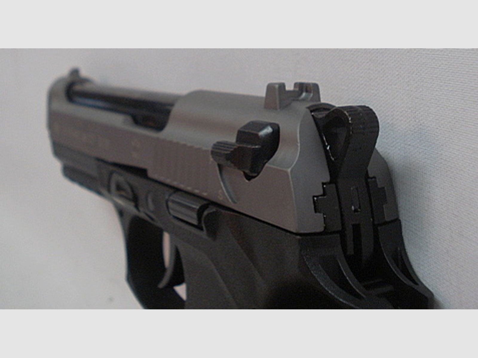 918 Kal.9mm P.A.K. - titan, 18 Schuss