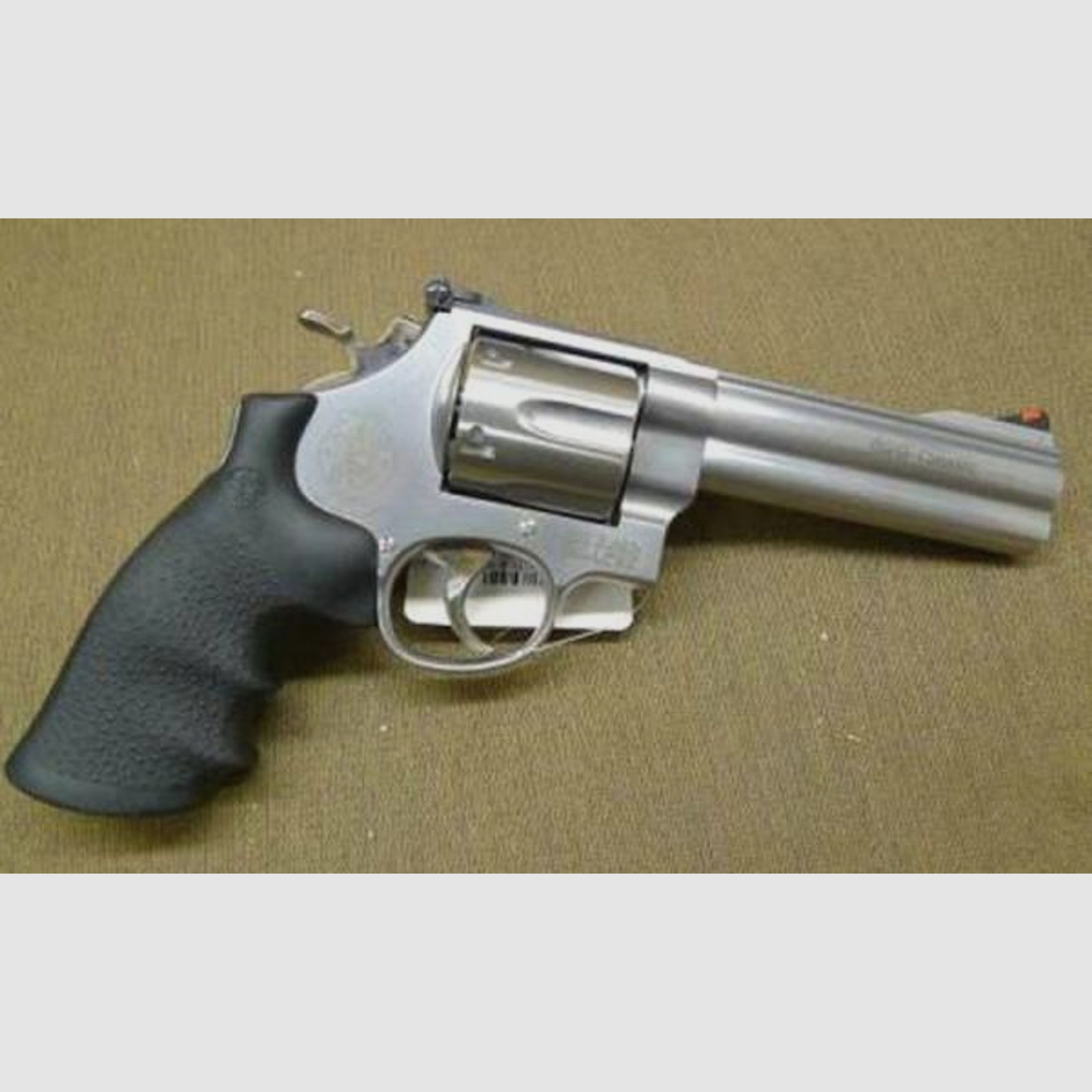 SMITH & WESSON Revolver Mod. 629 -5' Classic .44RemMag