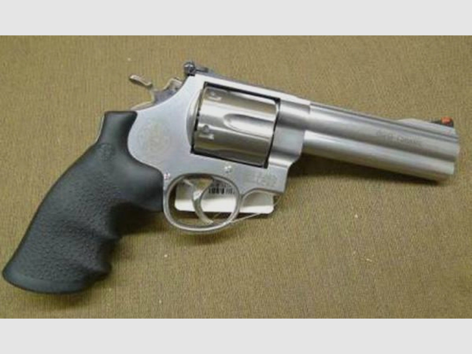 SMITH & WESSON Revolver Mod. 629 -5' Classic .44RemMag