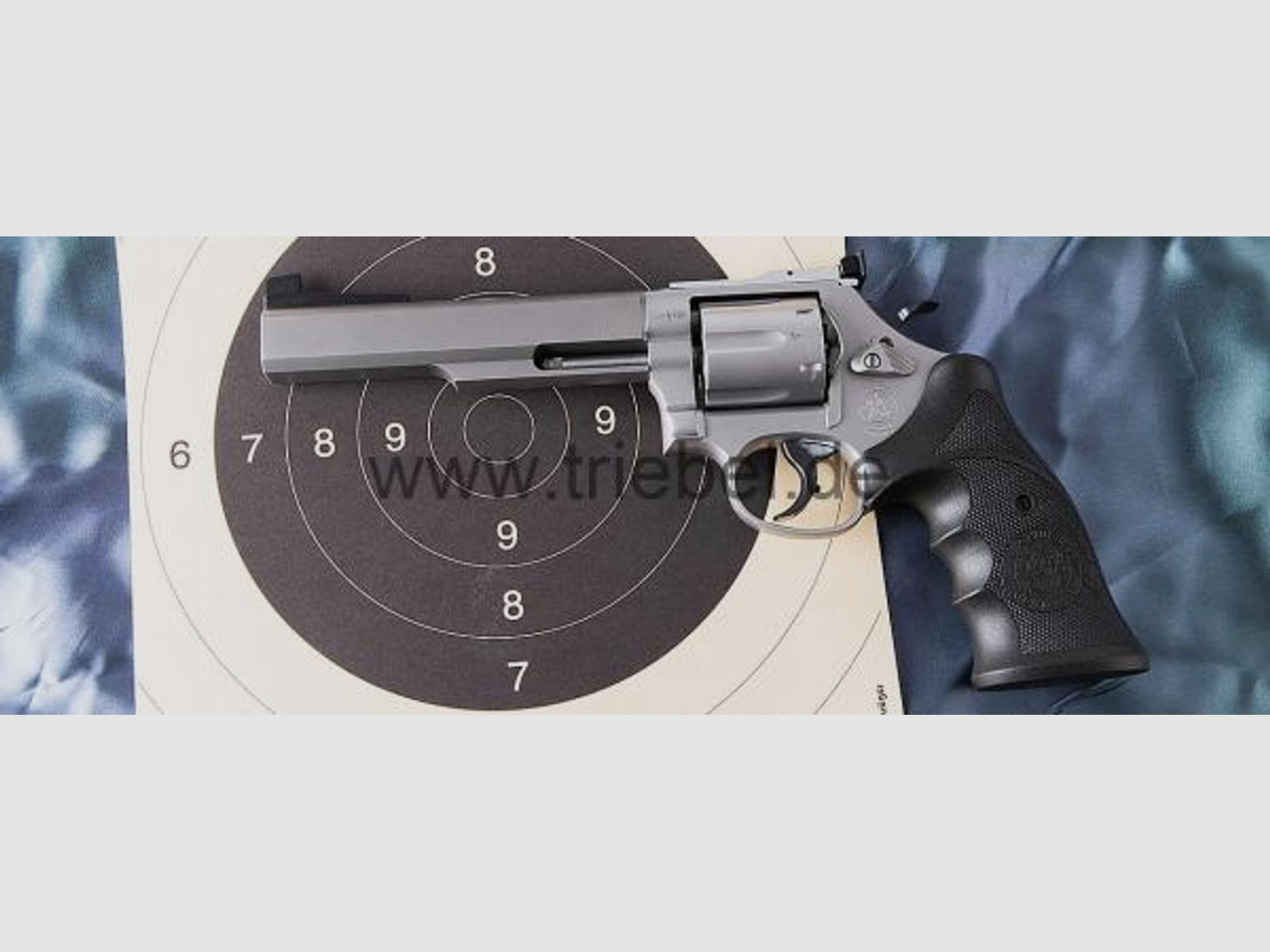 CLUB 30 Revolver Mod. 686 -6' HBH DSB .357Mag   LPA-Visier