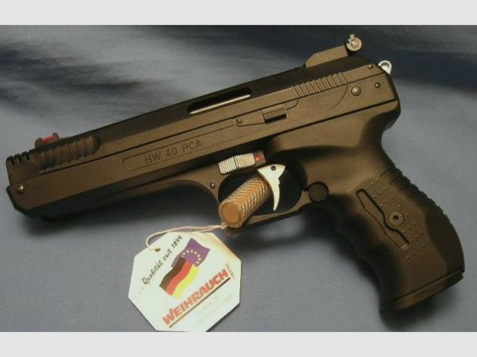 WEIHRAUCH Druckluftwaffe Pistole HW40 PCA Kal. 4,5mm