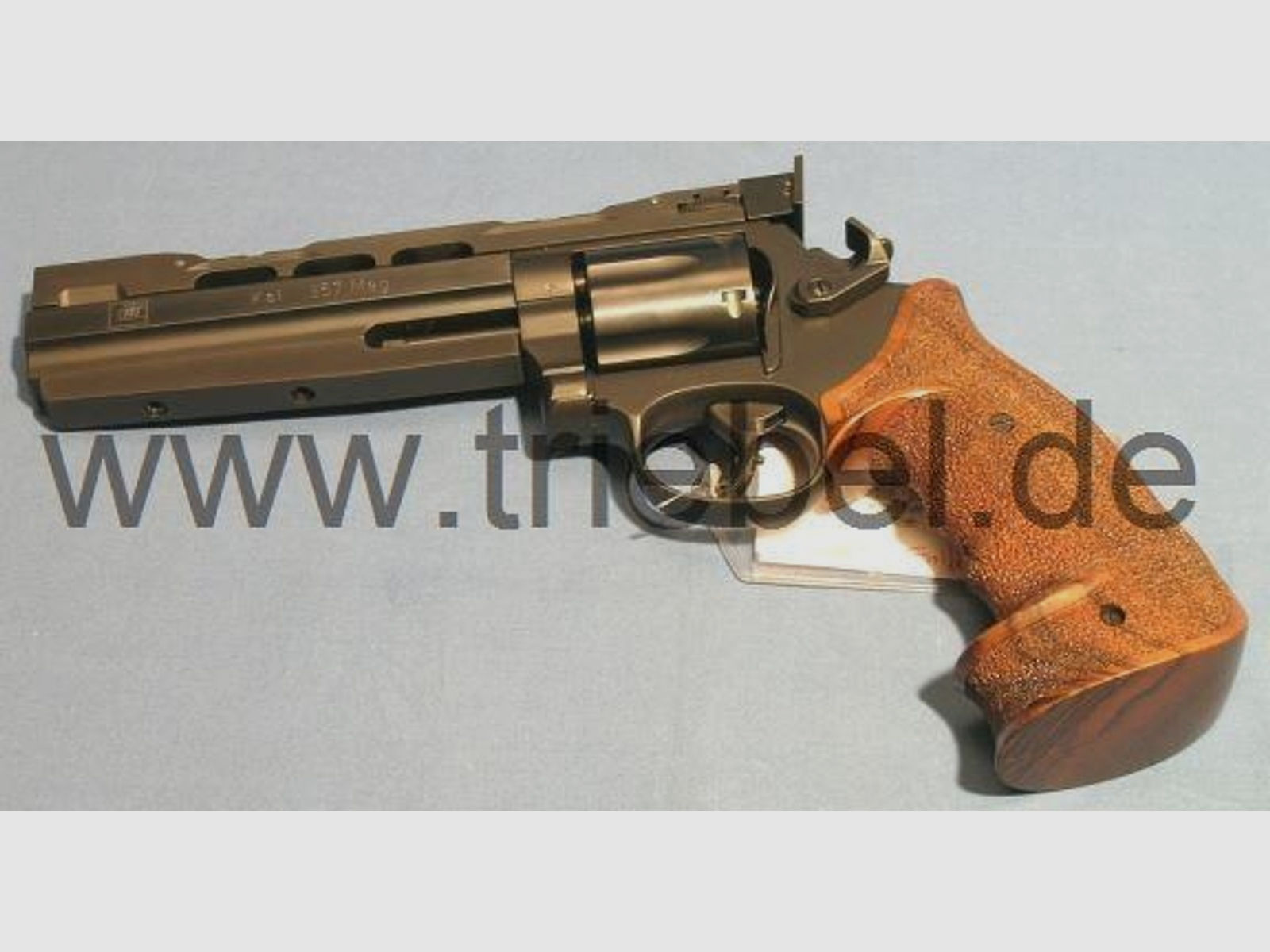 T'n T Triebel Revolver Mod. DSB 2011 'BLACK' .357Mag    S&W L-Rahmen