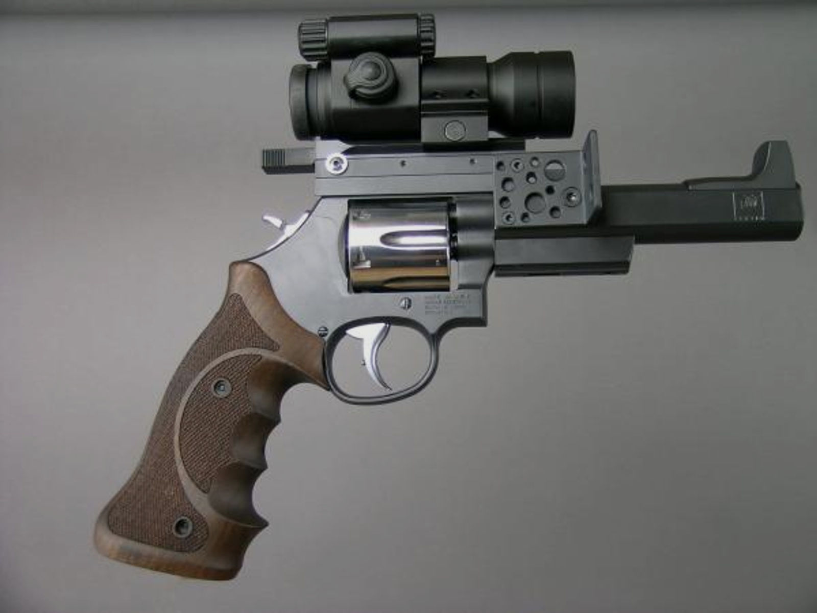T'n T Triebel Revolver Mod. BianchiCup - S&W 686 .357Mag m.MOVER-Mount