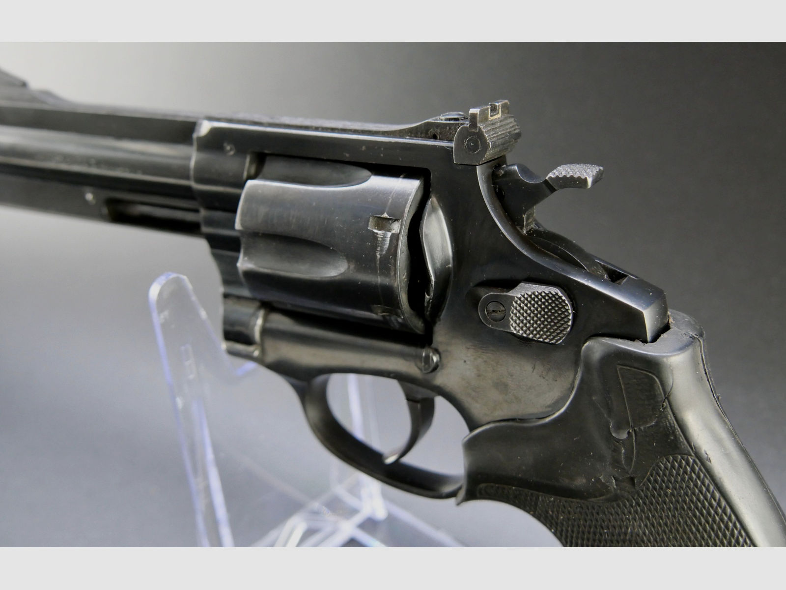 Rossi M971 Revolver .357Mag Gummigriffschalen 6-schü. Trommel