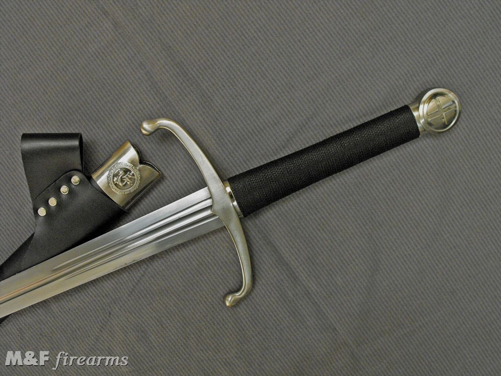 Spätmittelalterliches Schwert "Ritterschwert", Stahl, Repro