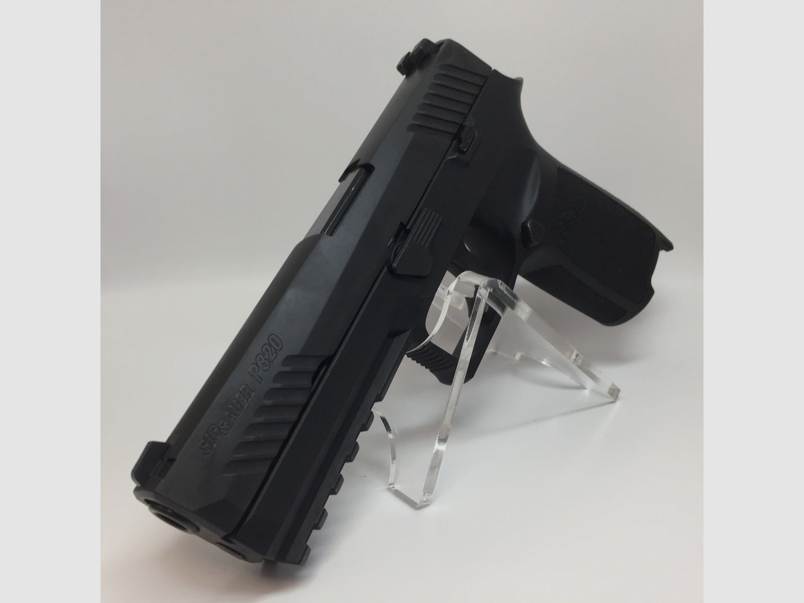 Sig Sauer P320 Full Size 9mm Luger