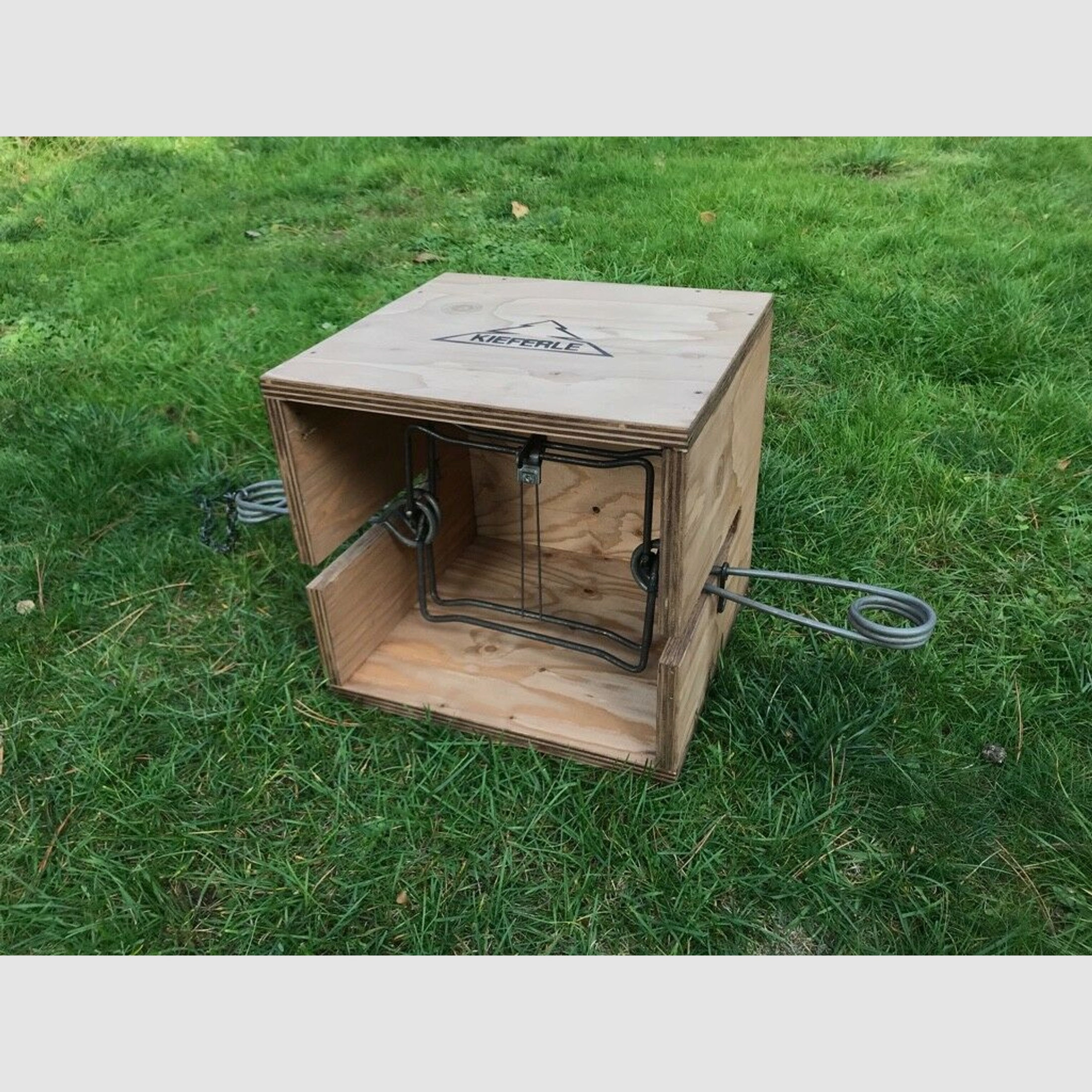 Trapper Box für historische Conibearfalle mittelgroß