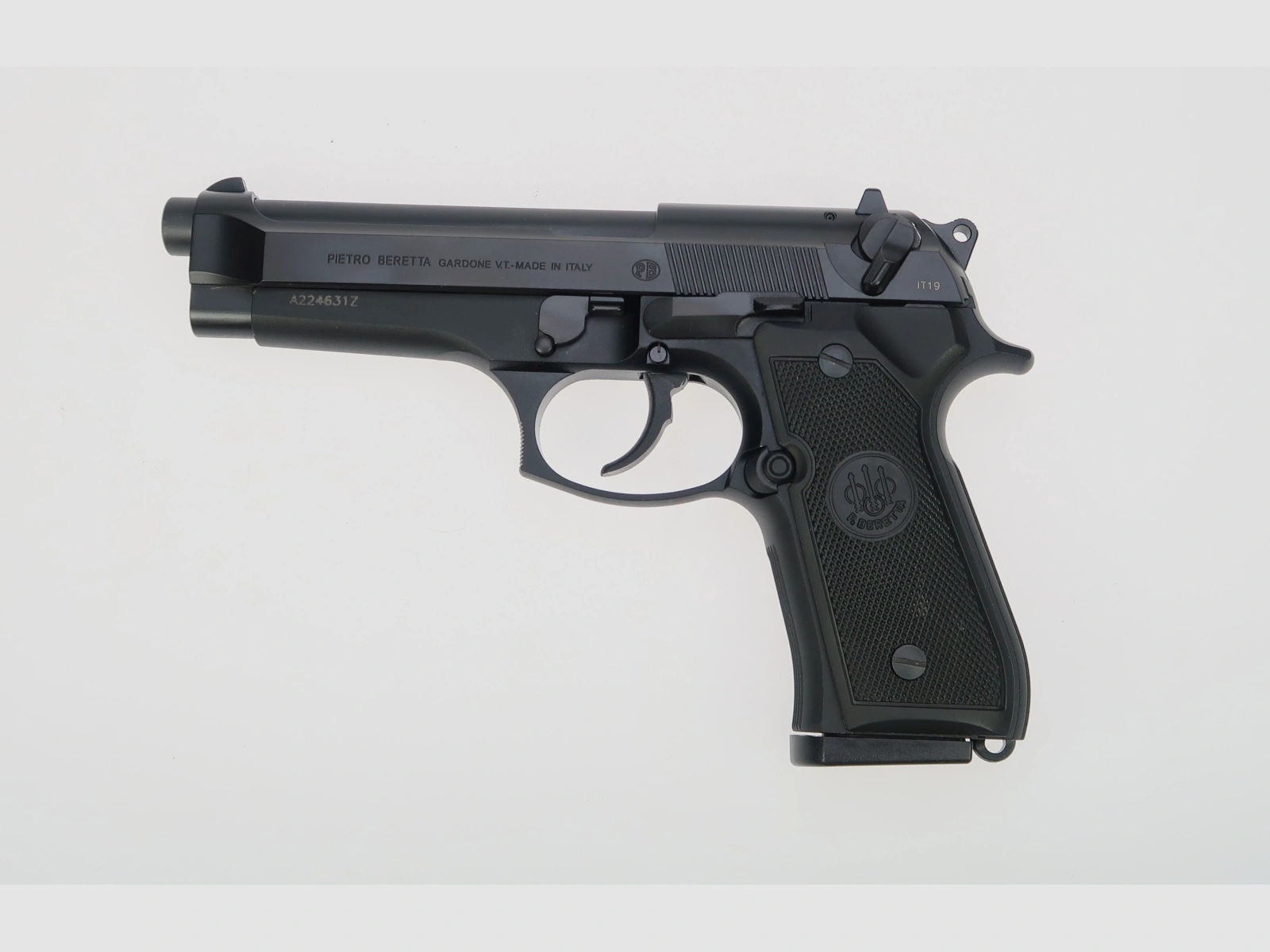 Beretta 92FS 9mmLuger