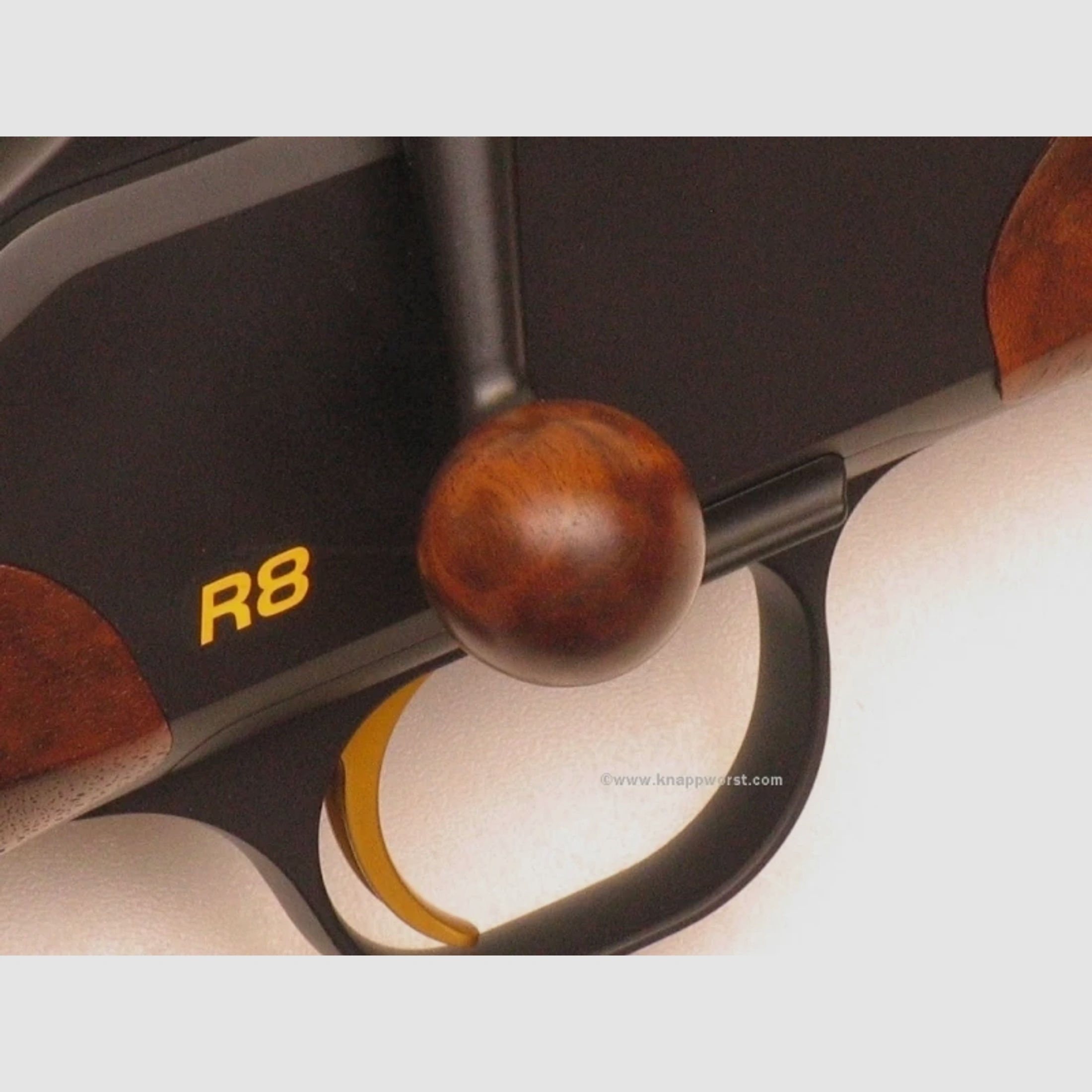 Blaser R8 Zusatzausstattung Holzkugel für Kammergriff