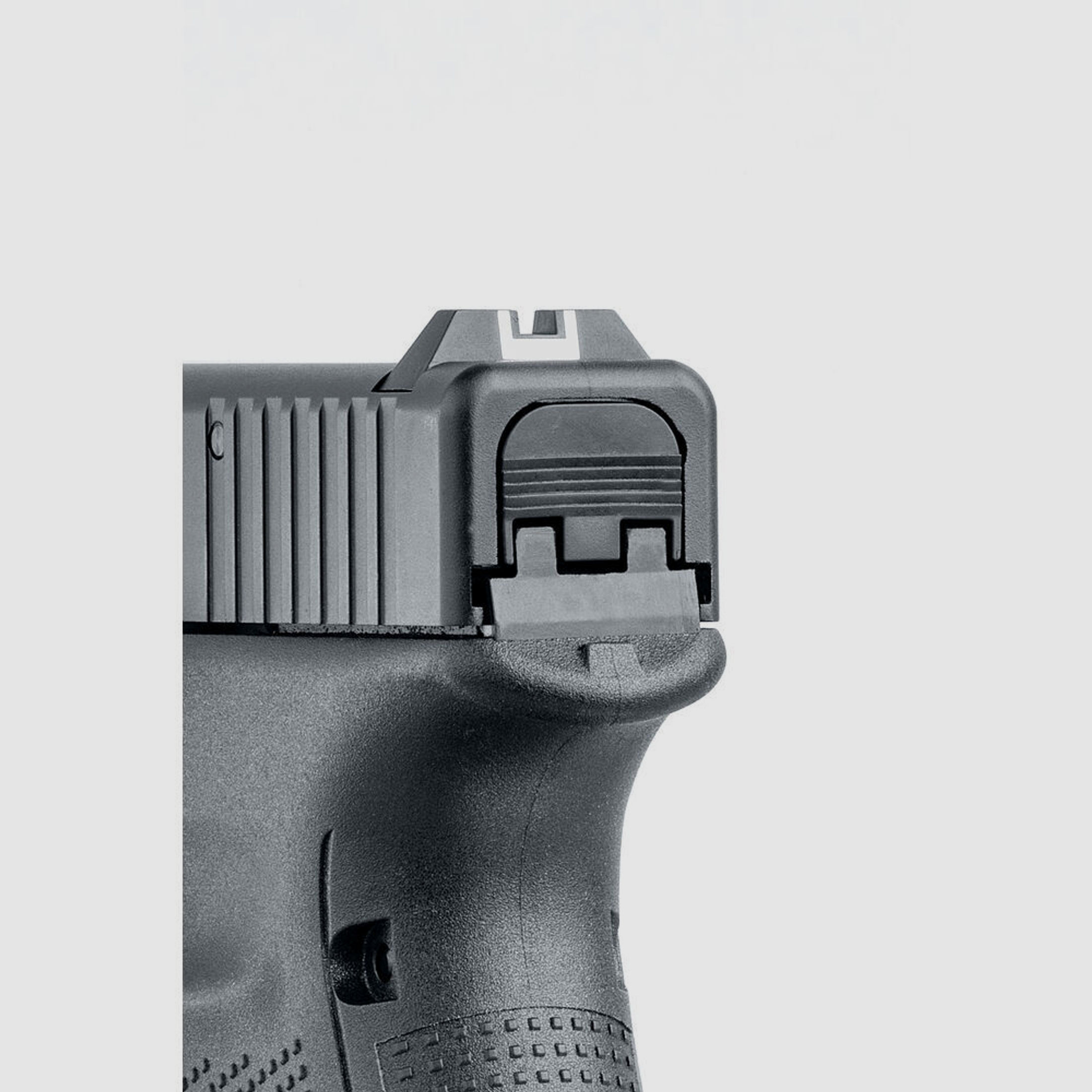 Glock 17 Gen5 Schreckschusspistole im Set mit Holster, Ersatzmagazin, Munition, Ladehilfe