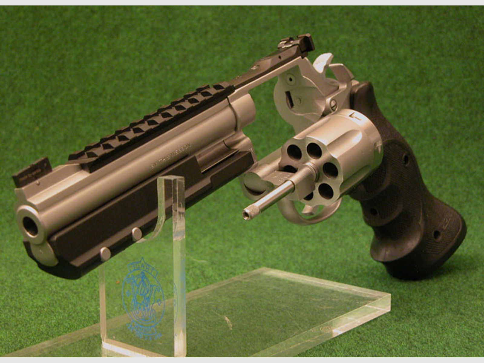 ALPHA TARGET S&W 686 6"Zoll 357 Magnum Bi-Color