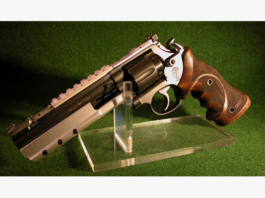 Black-Diamond PRACTICAL DUOTONE S&W 586  6"Zoll 357 Magnum