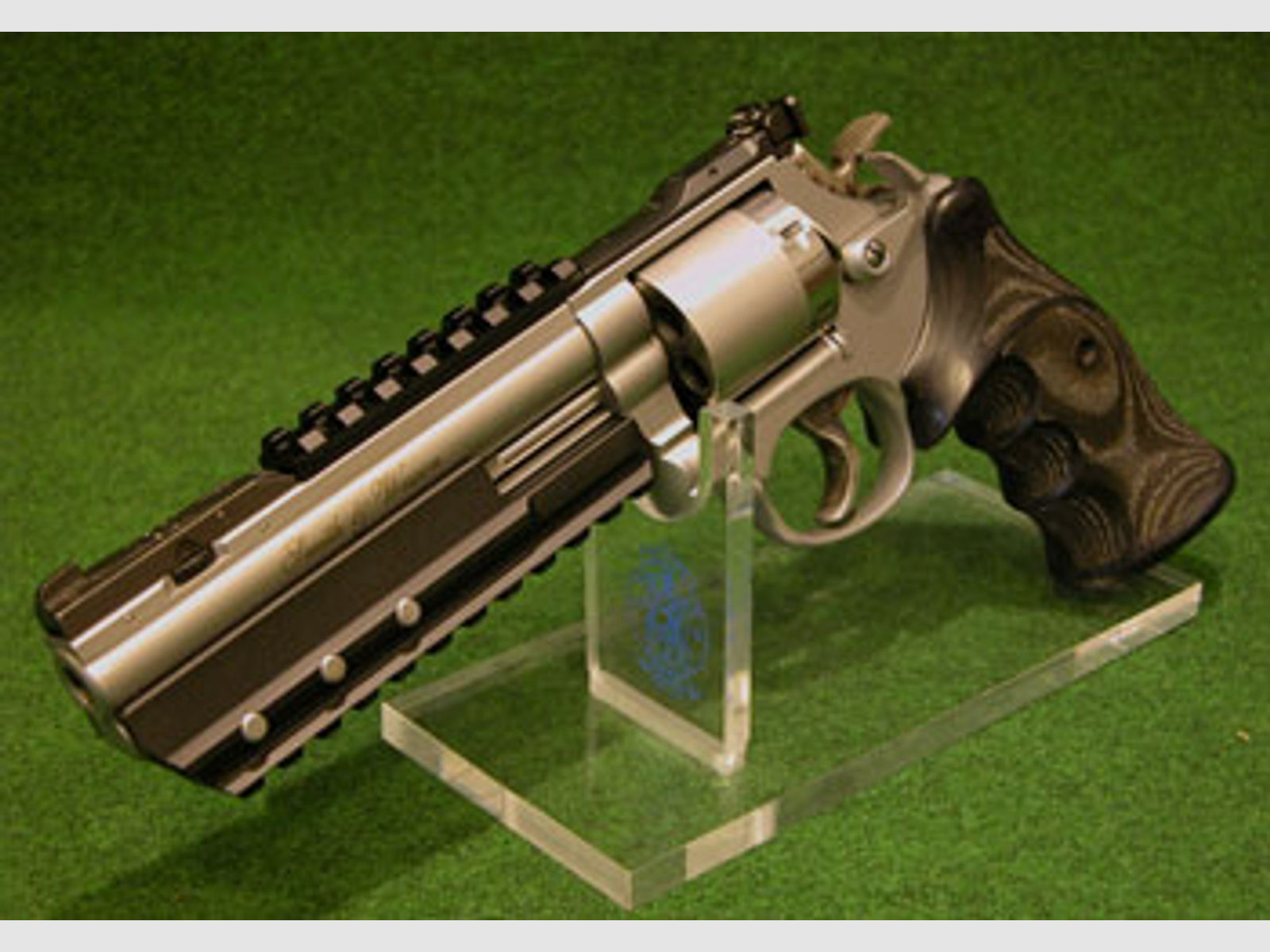 White-Diamond PRACTICAL-CHAMPION PLUS DuoTone S&W 686  6"Zoll 357 Magnum