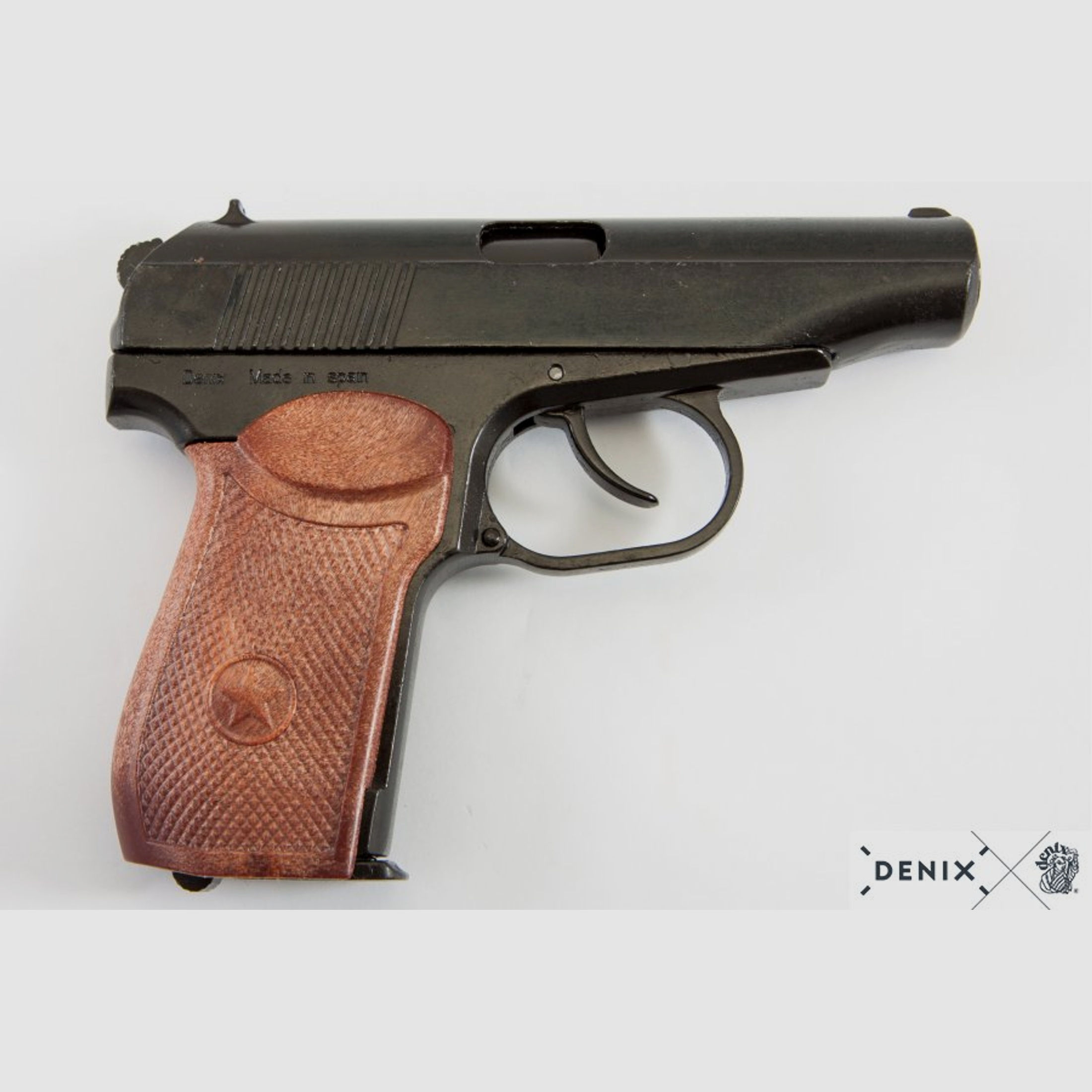 Russische Makarow-Pistole, Waffe der roten Armee, aus Metall | 88614