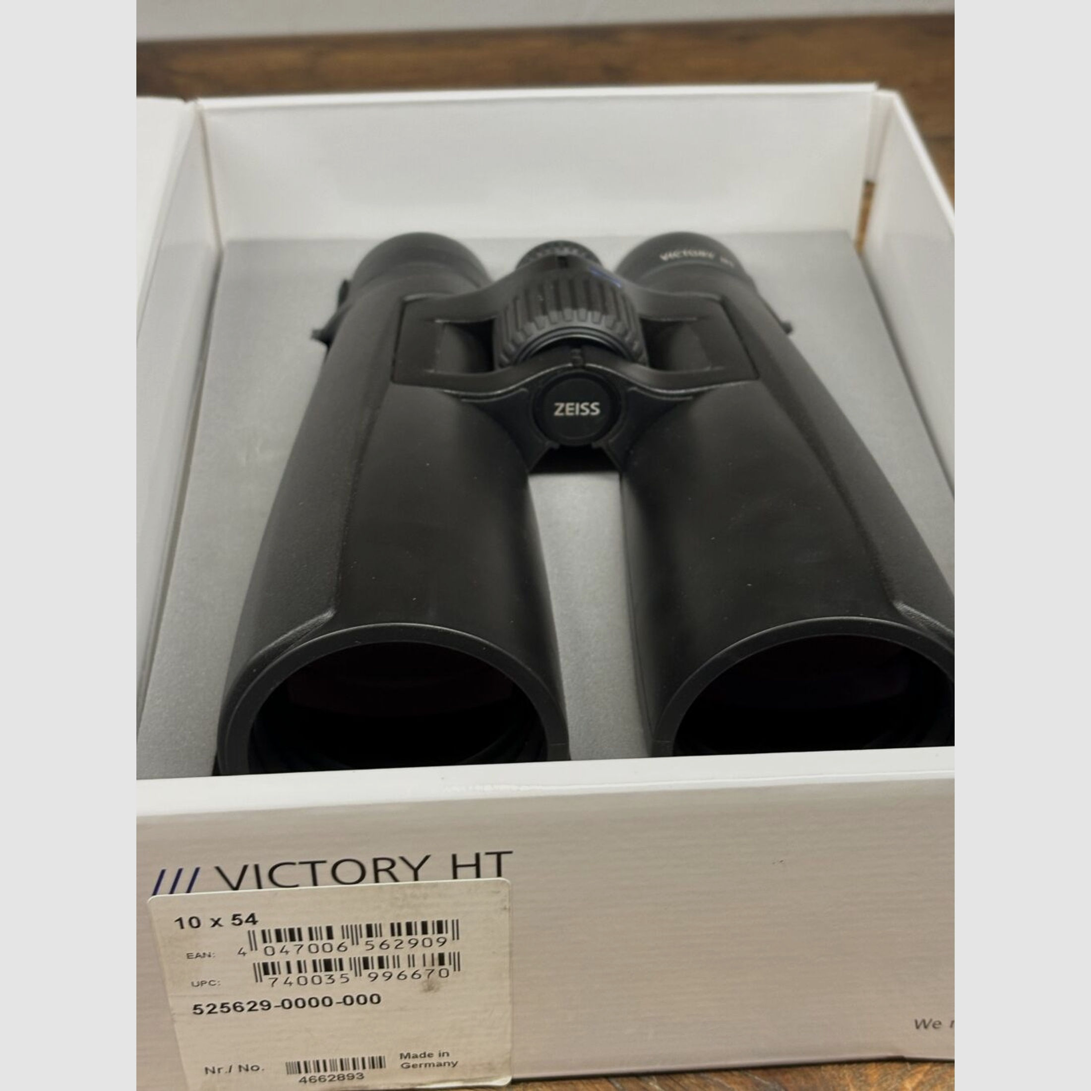Zeiss	 Victory HT 10x54