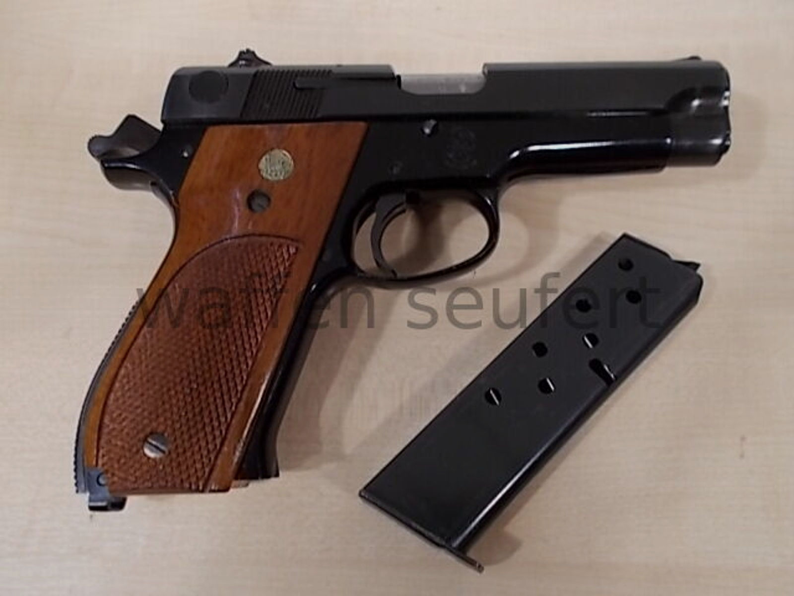 Smith & Wesson M39-2 Pistole