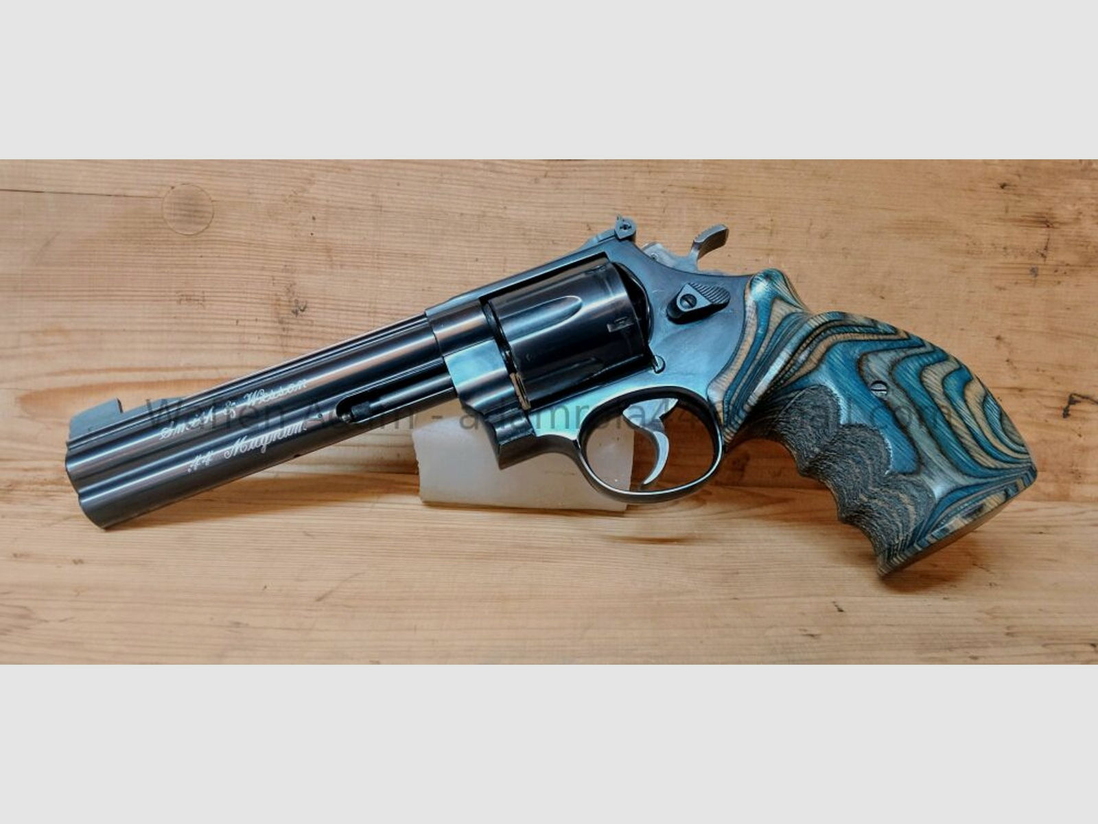 Smith & Wesson	 Modell 29-6 "Target Champion"