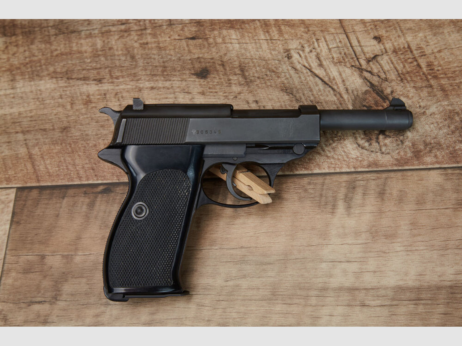 Walther	 P38 - 9mm Luger