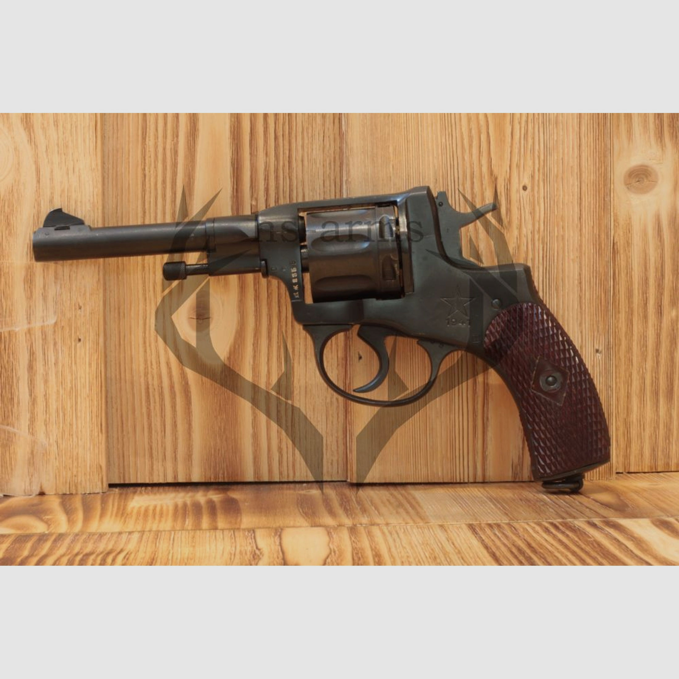 Nagant	 Nagant M1895 Revolver - 7,62 × 38 mm R