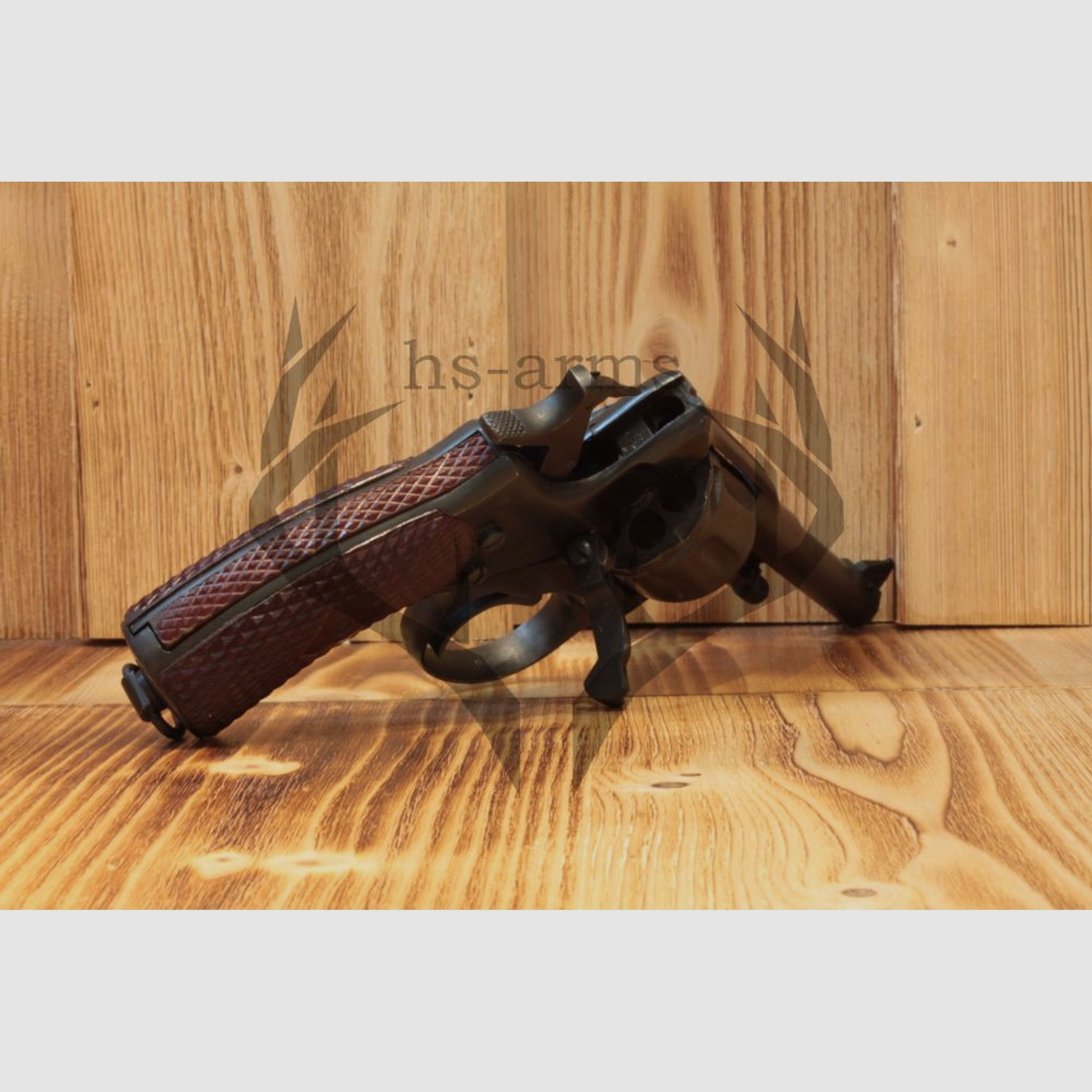 Nagant	 Nagant M1895 Revolver - 7,62 × 38 mm R