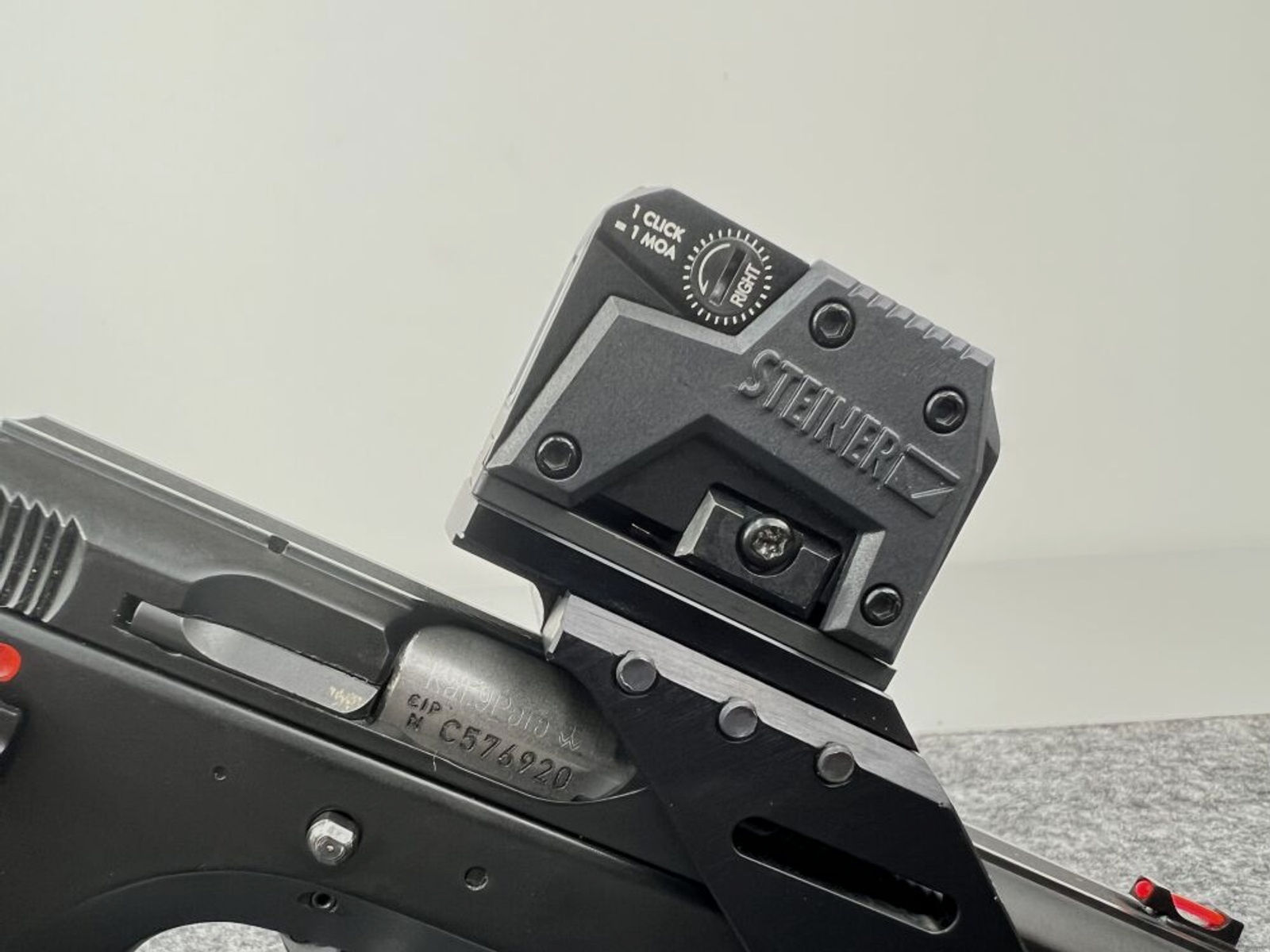 Ceská Zbrojovka	 CZ 75 SP01 - 9mm Luger + Kadet .22 lfb + Optik