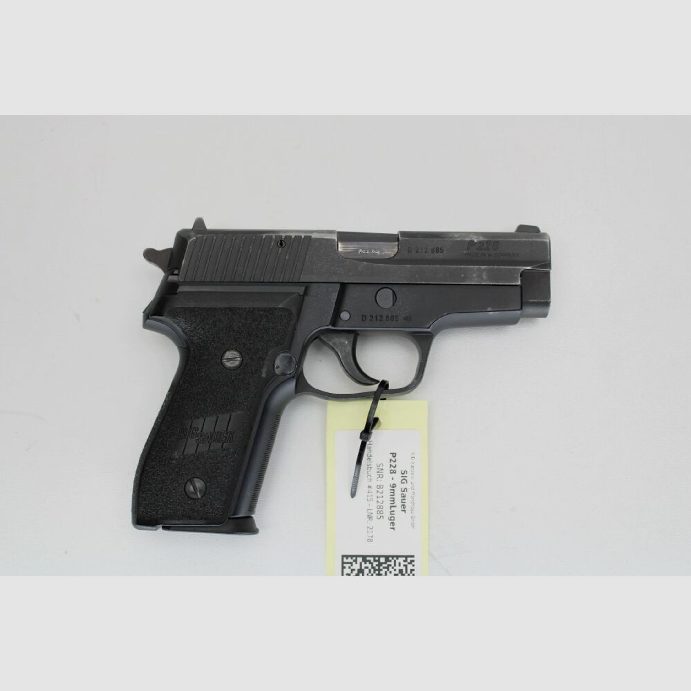 SIG Sauer P228 mit 3 Magazinen	 9mmLuger